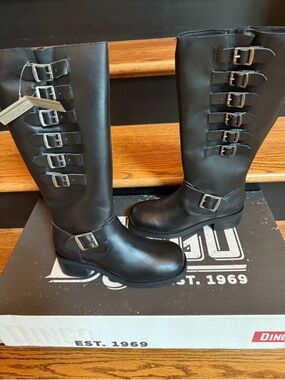 Dingo black leather 9.5 m new